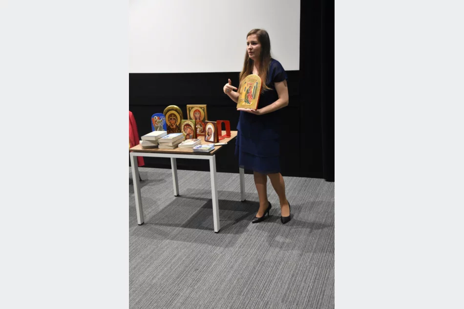 W limanowskiej bibliotece odbyło się spotkanie autorskie z Izabelą Skrzypiec-Dagnan - zdjęcie 7