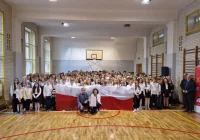 Szkoła Podstawowa nr 2 w Limanowej uczestnikiem V edycji konkursu ,,Do Hymnu” - zdjęcie główne