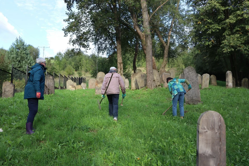 Zabytkowy cmentarz żydowski doczekał się monografii - zdjęcie 6