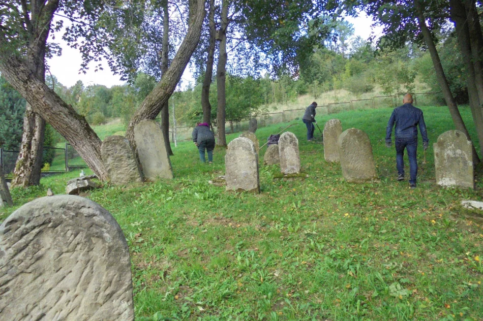 Zabytkowy cmentarz żydowski doczekał się monografii - zdjęcie 7