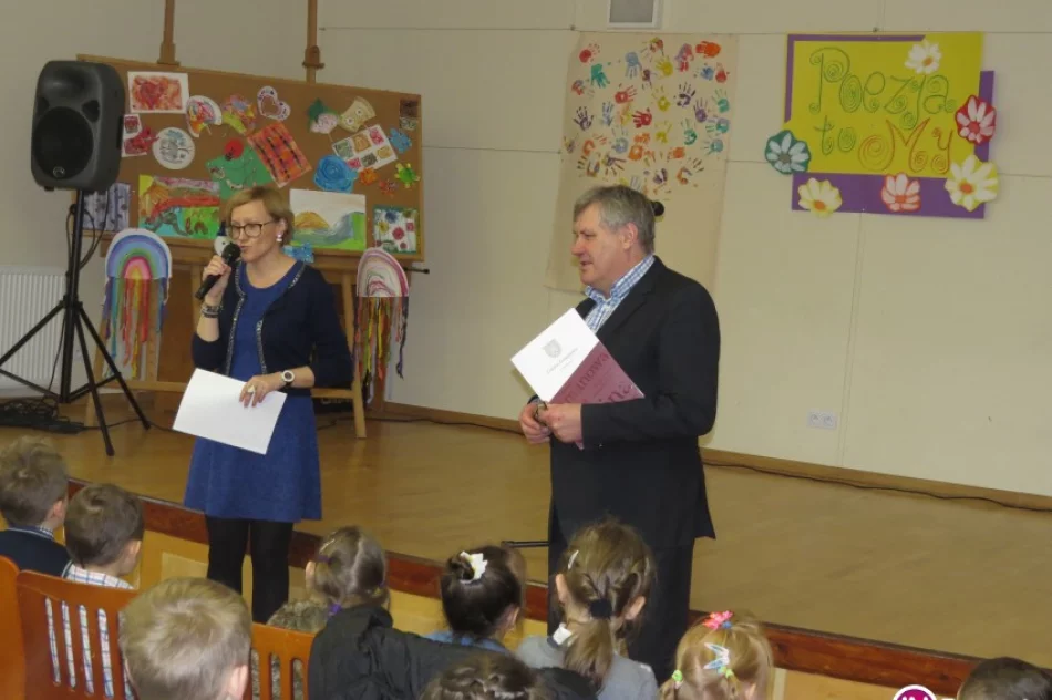 „Poezja to My…” Szkolny Konkurs Recytatorski w Starej Wsi - zdjęcie 4