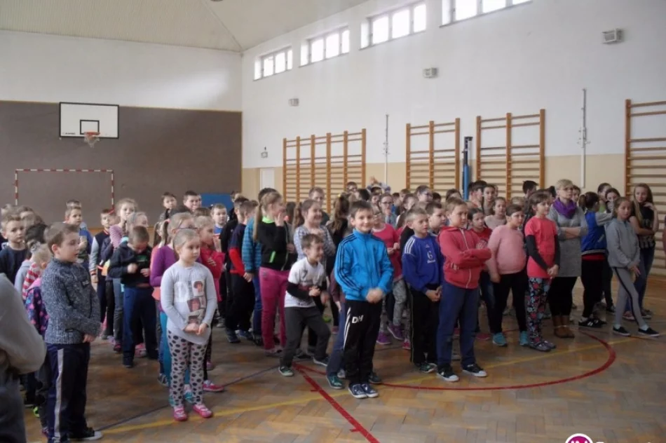 „Szukanie pisanek” w Zespole Szkół w Pisarzowej - zdjęcie 4