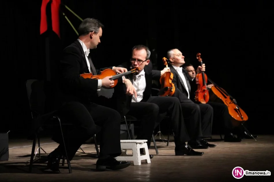 Sala pełna śmiechu podczas Dnia Kobiet w LDK - zdjęcie 4