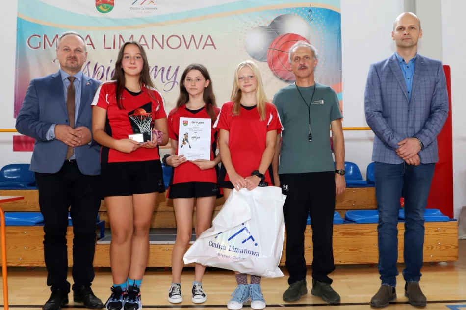SP nr 1 w Starej Wsi z dwoma tytułami Mistrzów Gminy Limanowa - zdjęcie 5