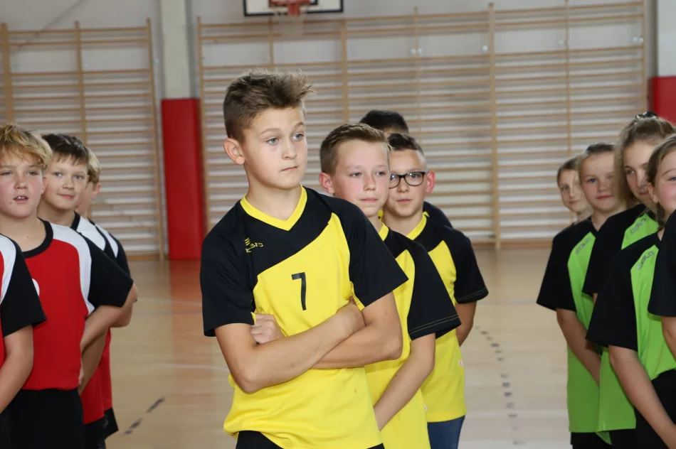 SP nr 1 w Starej Wsi z dwoma tytułami Mistrzów Gminy Limanowa - zdjęcie 9