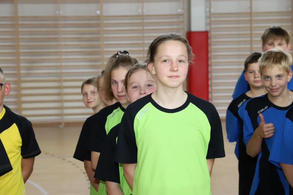 SP nr 1 w Starej Wsi z dwoma tytułami Mistrzów Gminy Limanowa - zdjęcie 10