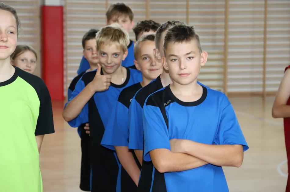 SP nr 1 w Starej Wsi z dwoma tytułami Mistrzów Gminy Limanowa - zdjęcie 11