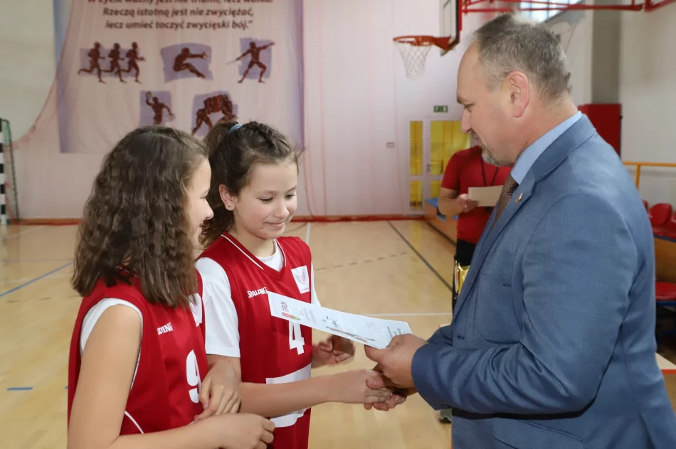 SP nr 1 w Starej Wsi z dwoma tytułami Mistrzów Gminy Limanowa - zdjęcie 20