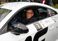 92-letni rajdowiec potrącił 10-latkę na pasach w Krakowie - zdjęcie główne