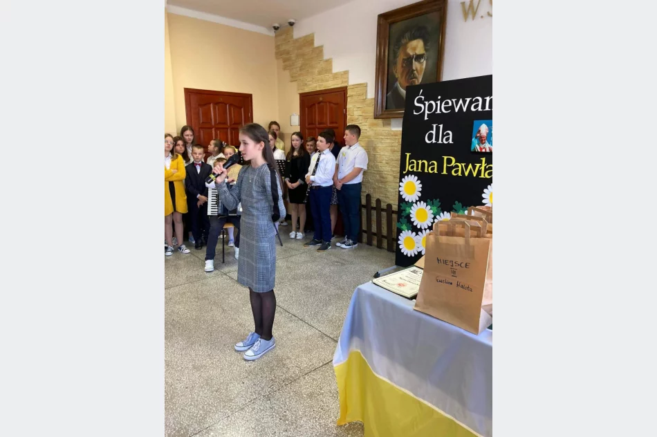 Papieski dzień w szkole - zdjęcie 3