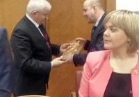 Podziękowanie dla Burmistrza Władysława Biedy od Prezesa MKS LIMANOVIA - zdjęcie główne