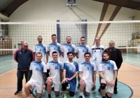 Siatkarze z Laskowej zwyciężyli i zostali liderem rozgrywek - zdjęcie główne