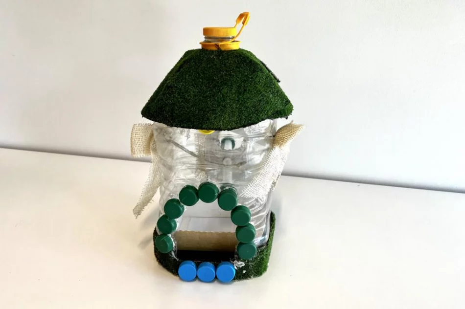 Uczniowie dali drugie życie odpadom - zdjęcie 11