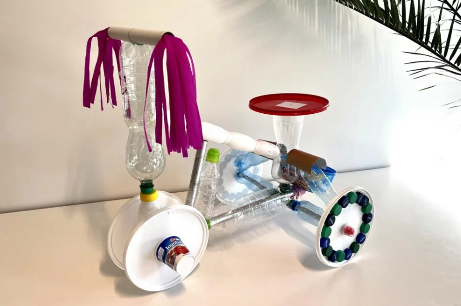 Uczniowie dali drugie życie odpadom - zdjęcie 14