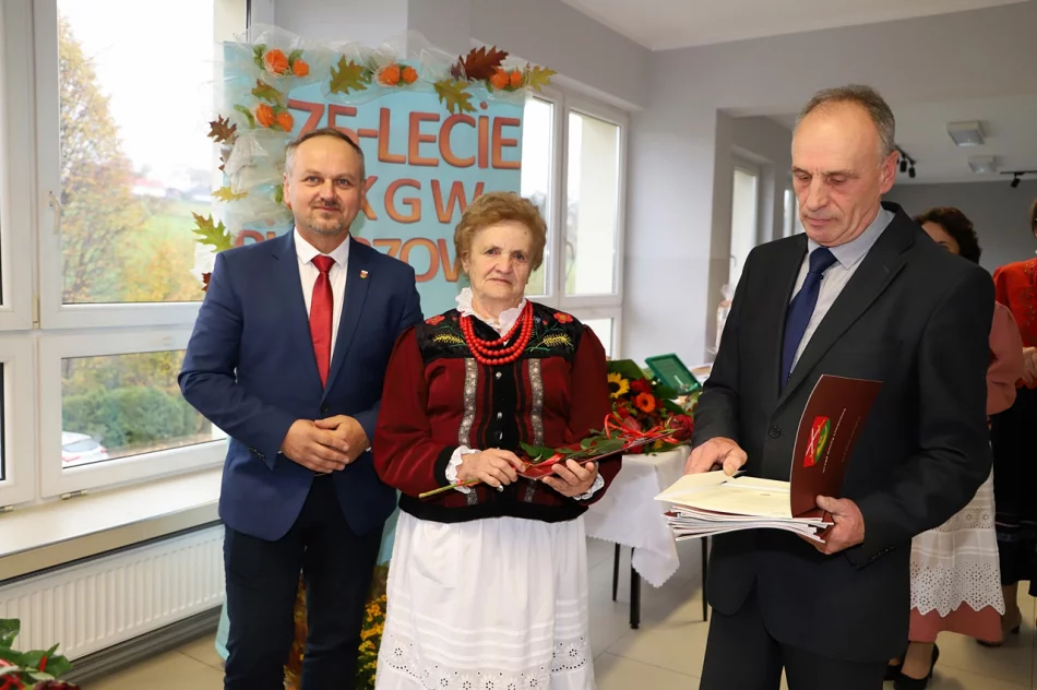 Jubileusz 75-lecia Koła Gospodyń Wiejskich w Pisarzowej - zdjęcie 15