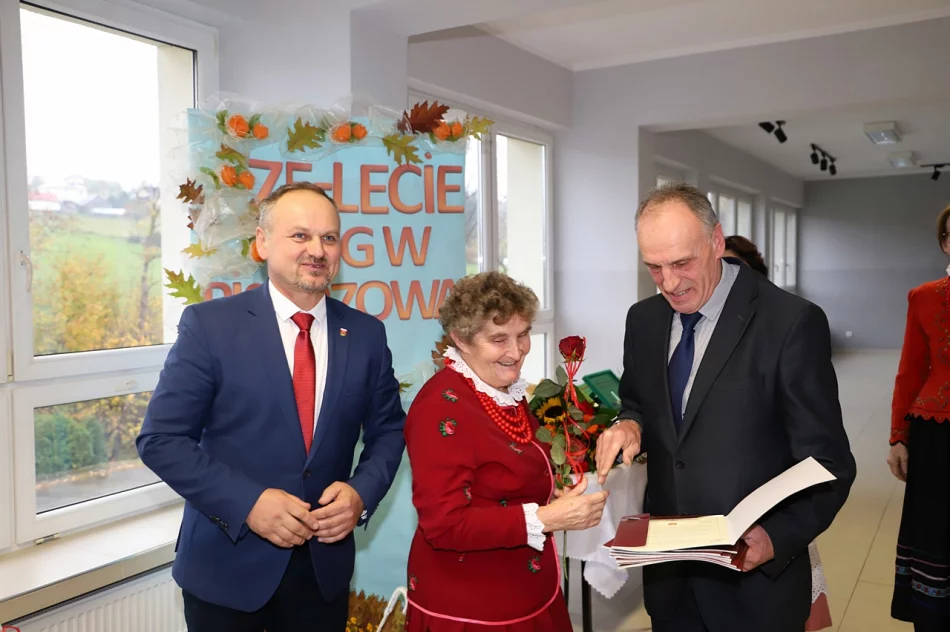 Jubileusz 75-lecia Koła Gospodyń Wiejskich w Pisarzowej - zdjęcie 19