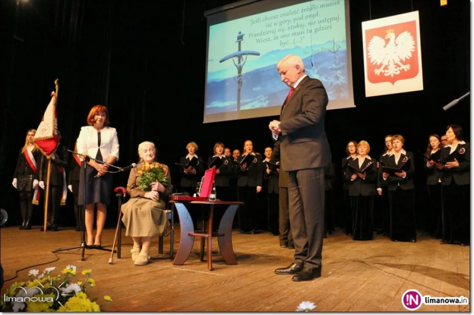 Wanda Półtawska Honorowym Obywatelem Miasta Limanowa - zdjęcie 3