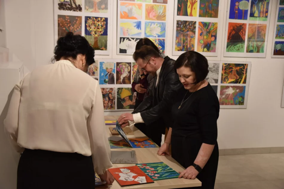 "Możliwości młodych artystów przyciągają oko" - zdjęcie 6