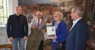 Izba pamięci ma nowe, cenne eksponaty - zdjęcie 5