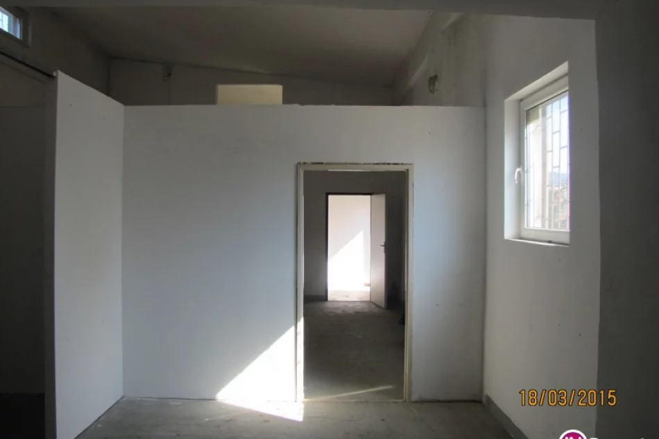 I przetarg ustny nieograniczony na najem lokalu użytkowego przy ul. Z. Augusta 7 w Limanowej - zdjęcie 4