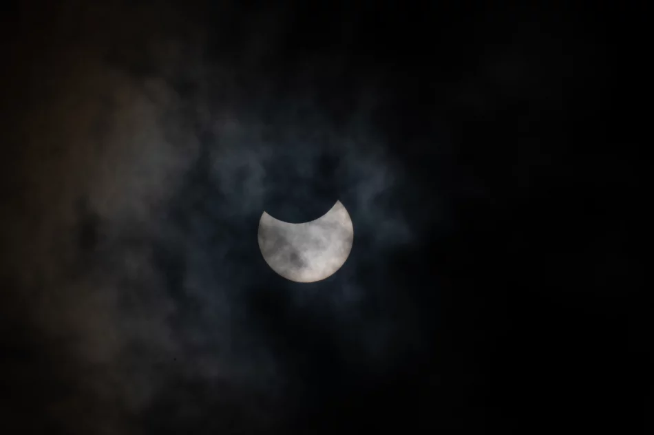 Tak wyglądało zaćmienie Słońca - zdjęcie 10