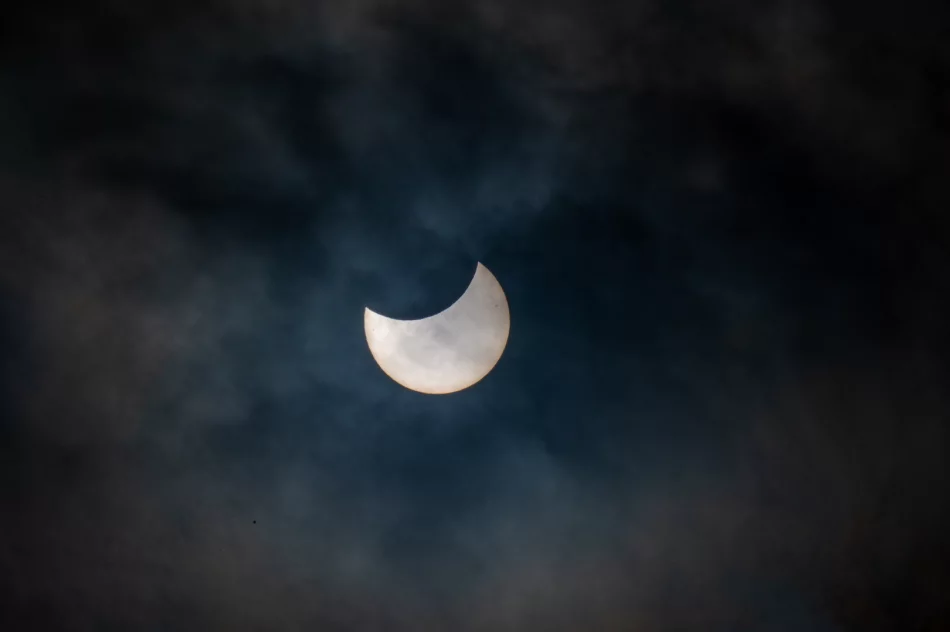 Tak wyglądało zaćmienie Słońca - zdjęcie 13