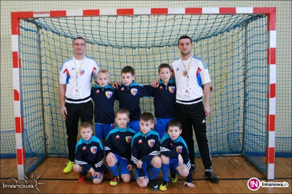 II Turniej Halowy 'LIMANOWA ŻAK CUP 2016' - zdjęcie 3