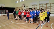 Młodzież ze Szkoły Podstawowej nr2 w Starej Wsi Mistrzami gminy w unihokeju - zdjęcie 2