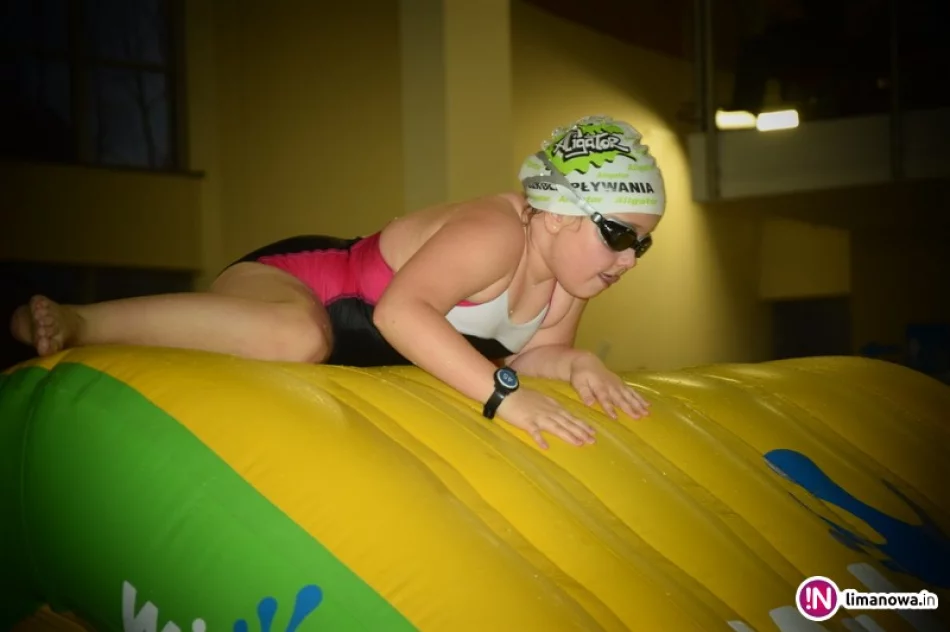 Piątkowe popołudnie, pełne atrakcji na pływalni - zdjęcie 2