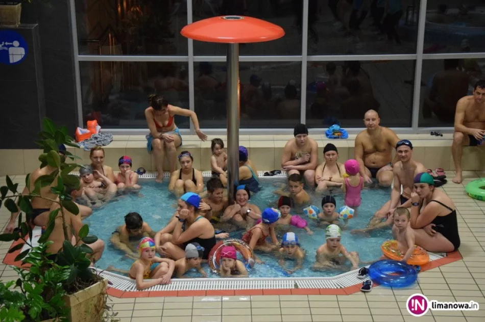 Piątkowe popołudnie, pełne atrakcji na pływalni - zdjęcie 4