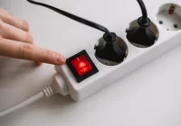 Przygotuj swój dom do wyjazdu na Wszystkich Świętych i zmniejsz wysokość rachunków za energię elektryczną - zdjęcie główne