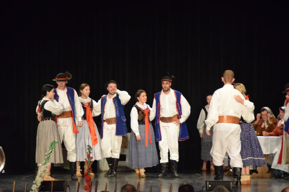 Nagroda dla Zespołu Regionalnemu ,,Spod Kicek” z Mordarki - zdjęcie 8