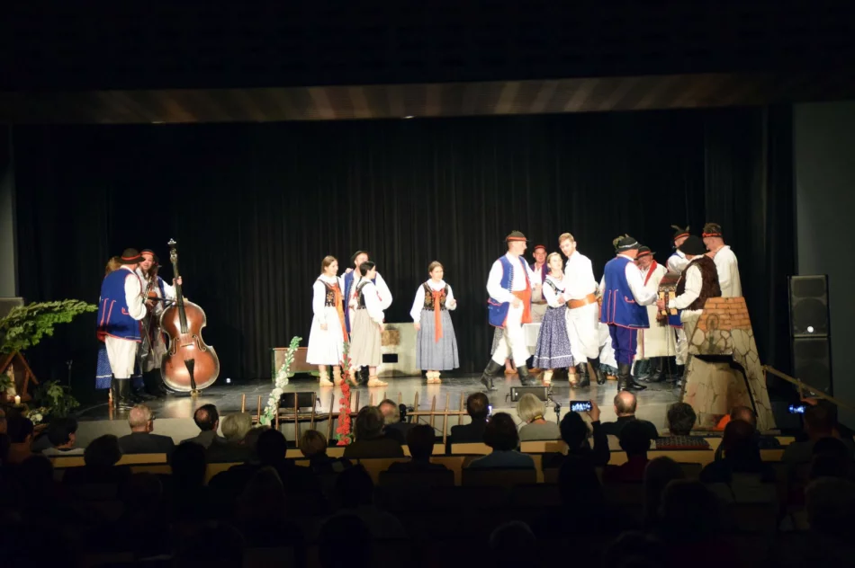 Nagroda dla Zespołu Regionalnemu ,,Spod Kicek” z Mordarki - zdjęcie 18