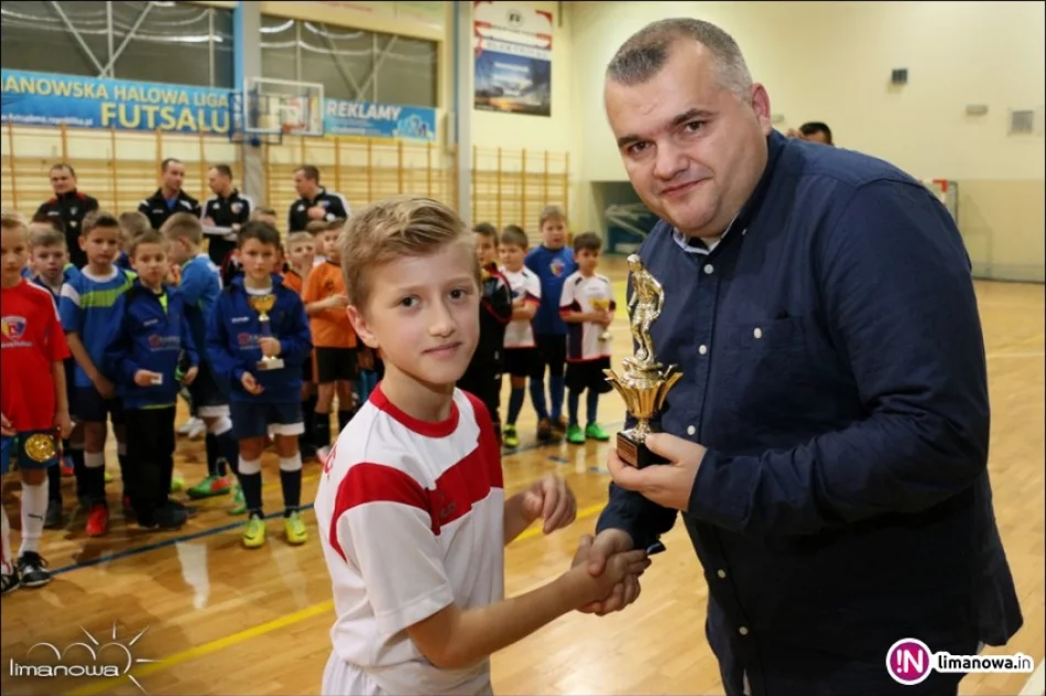 VIII Turniej Charytatywny 2016: 'Zagraj z nami dla... Kubusia' - zdjęcie 4