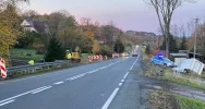 Pojazd wypadł z jezdni i uderzył w bariery - zdjęcie 4