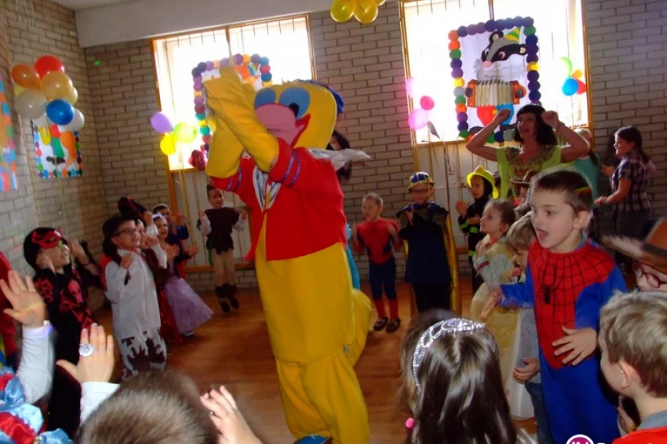 Bal karnawałowy w Miejskim Przedszkolu Nr 2 w Limanowej - zdjęcie 2
