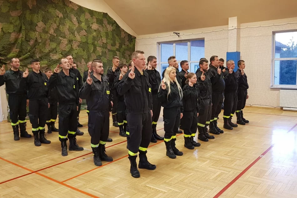 Jednostki mają 95 nowych strażaków-ratowników - zdjęcie 2