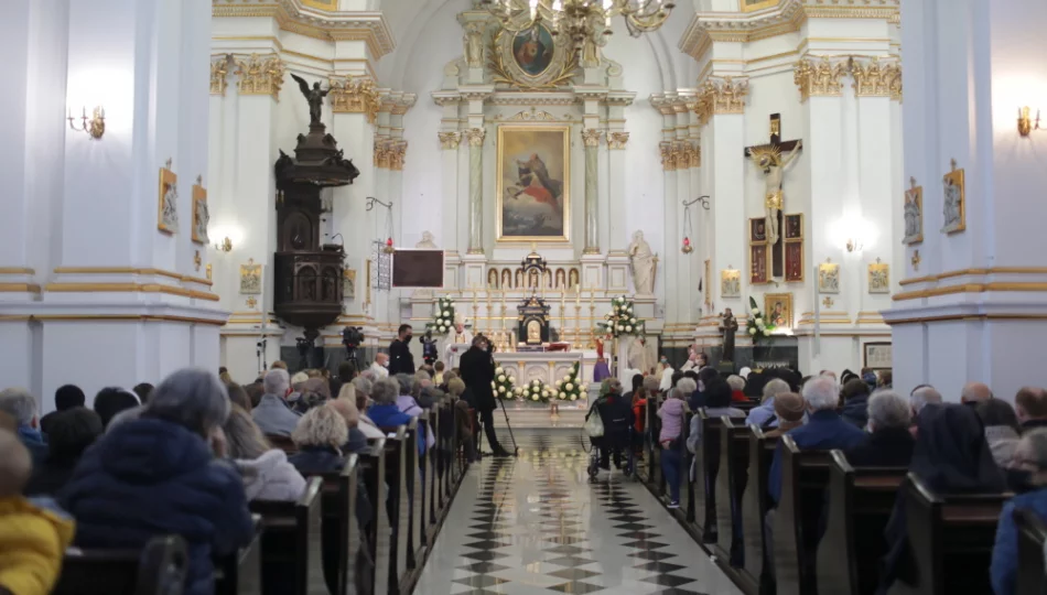 1 listopada katolik ma obowiązek uczestniczenia w mszy świętej - zdjęcie 1