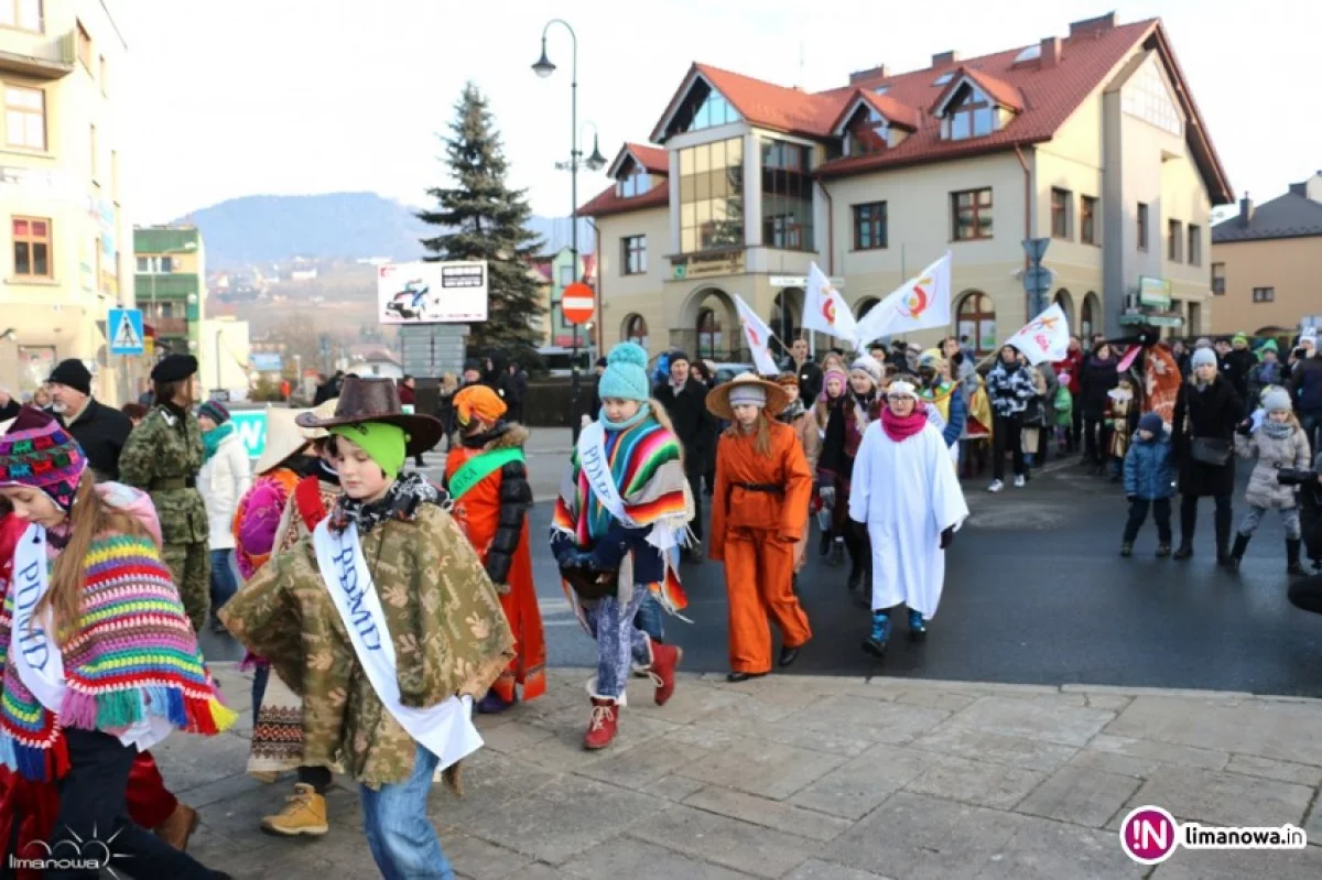 Kolorowy Orszak Trzech Króli przeszedł ulicami miasta