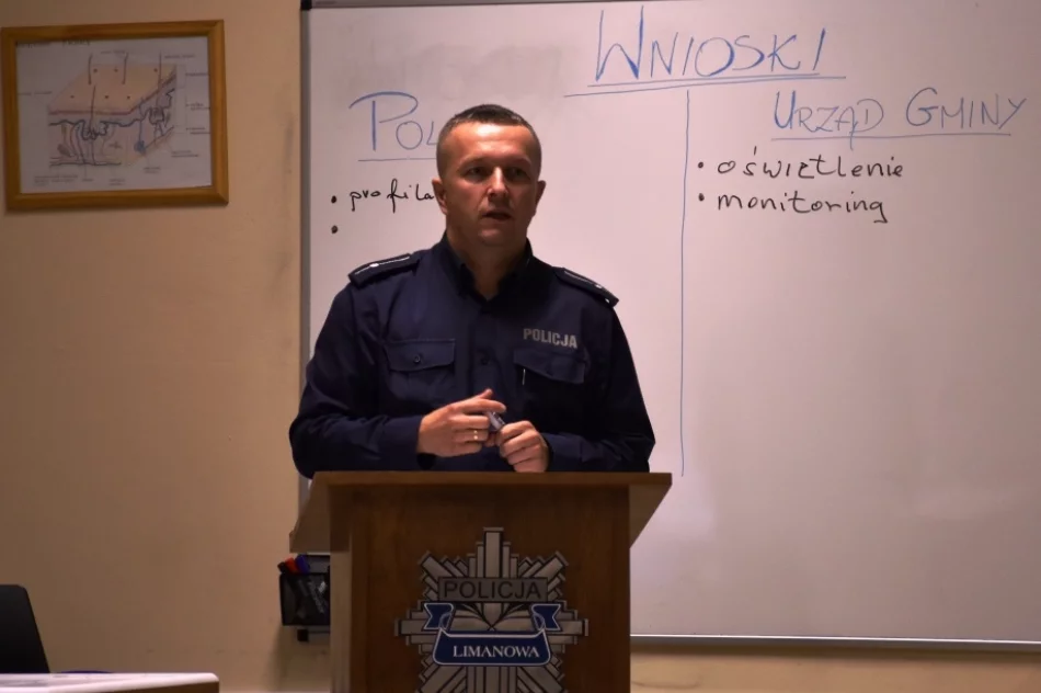Policjanci rozmawiali z mieszkańcami o bezpieczeństwie - zdjęcie 5