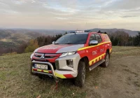 Strażacy cieszą się z nowego pojazdu - zdjęcie główne