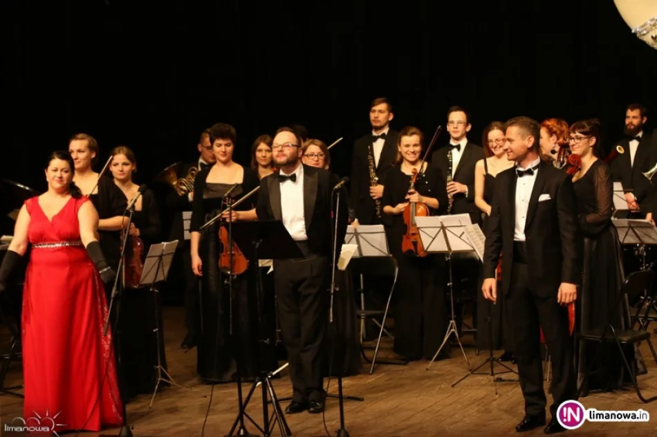 Na Koncercie Noworocznym pełna sala! - zdjęcie 3