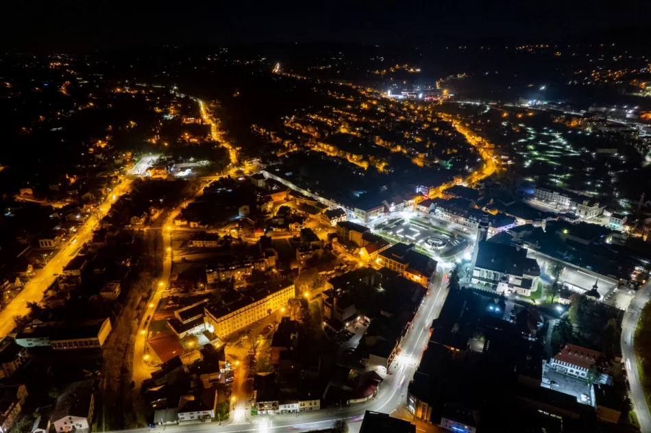 Cmentarze w Limanowej z lotu ptaka w uroczystość Wszystkich Świętych - zdjęcie 4