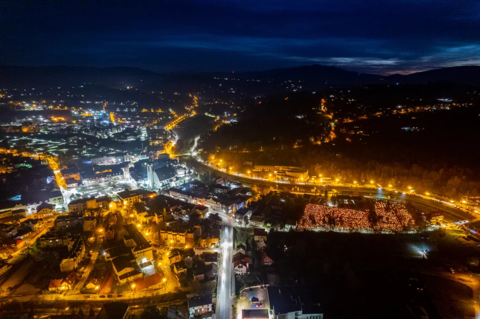 Cmentarze w Limanowej z lotu ptaka w uroczystość Wszystkich Świętych - zdjęcie 7