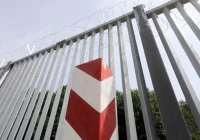 Szef MON: zostanie zbudowana tymczasowa zapora na granicy Polski z obwodem kaliningradzkim - zdjęcie główne