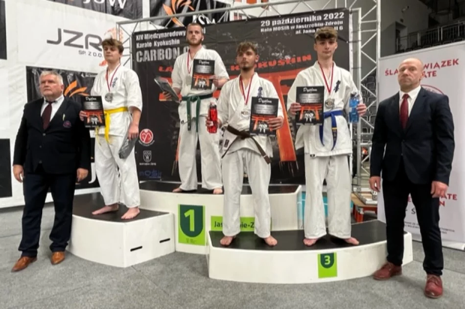 9 medali dla karateków ARS Klub Kyokushiniai – Limanowa na Międzynarodowym Turnieju Karate Kyokushin CARBON CUP w Jastrzębiu Zdroju - zdjęcie 11