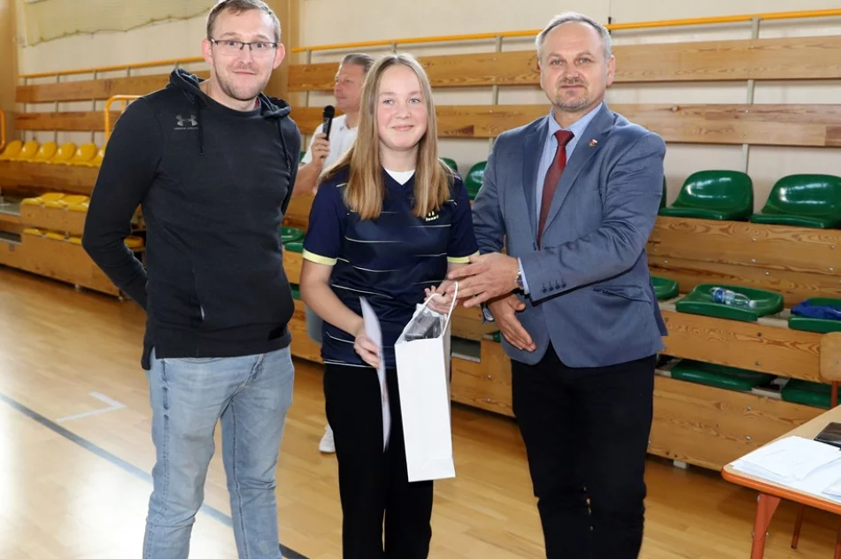 Młynne zwycięża w Igrzyskach Dzieci w tenisie stołowym - zdjęcie 6