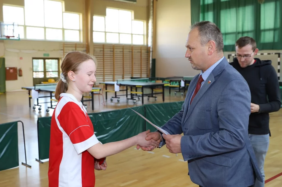 Młynne zwycięża w Igrzyskach Dzieci w tenisie stołowym - zdjęcie 15