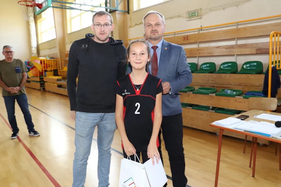 Młynne zwycięża w Igrzyskach Dzieci w tenisie stołowym - zdjęcie 17