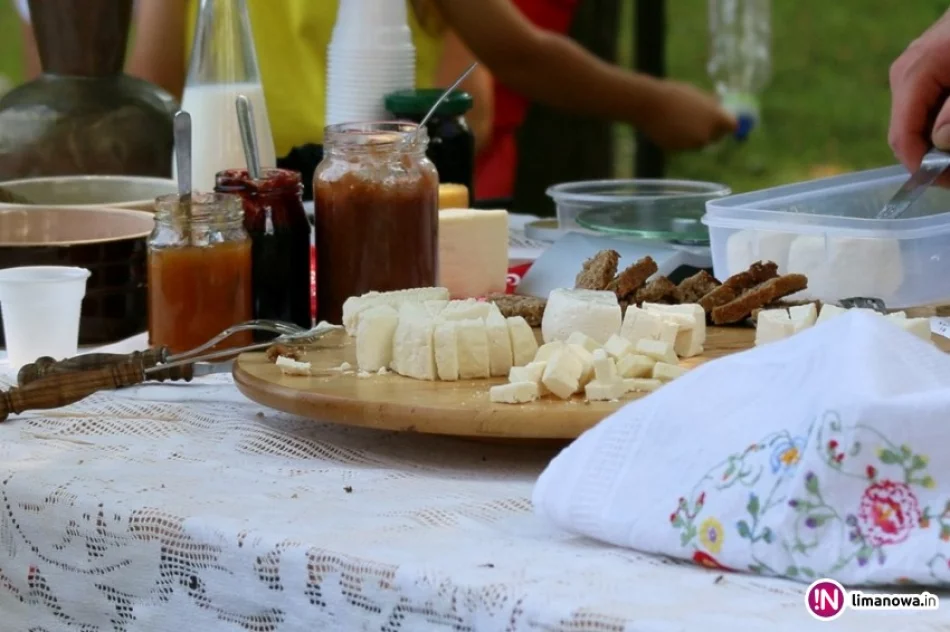 I LIMANOWSKI KIERMASZ ŚWIĄTECZNY - zdjęcie 2